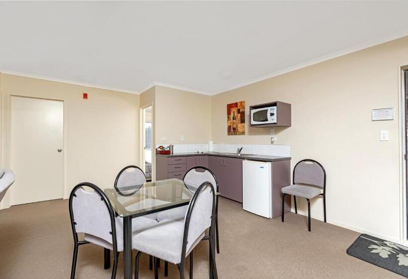 آپارتمان 2 خوابه, Bk's Chardonnay Motor Lodge