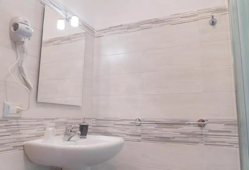 اتاق لوکس, B&b Alle Falde Dell'etna