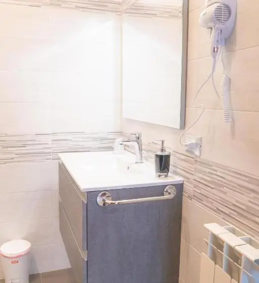 اتاق استاندارد با تخت بزرگ, B&b Alle Falde Dell'etna