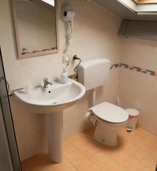 اتاق لوکس خانوادگی, B&b Alle Falde Dell'etna