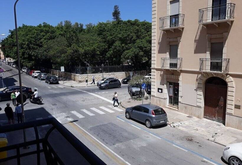 高级三人间, B&b Stella Maris Trapani Centro