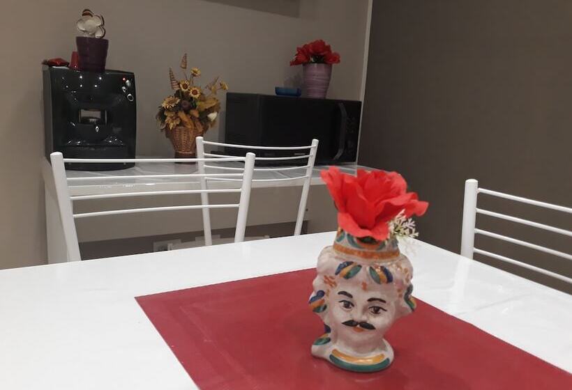 高级三人间, B&b Stella Maris Trapani Centro