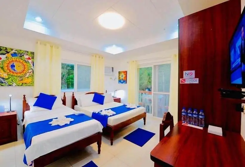 スーペリアの４人部屋, Dive Batanes Lodge And Restaurant