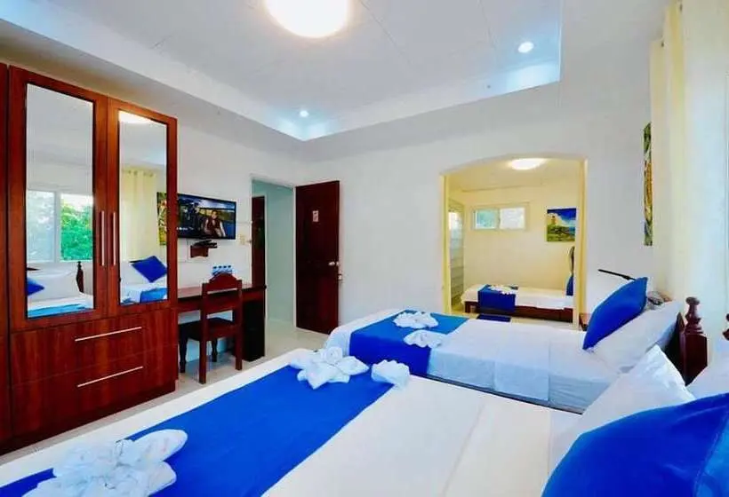 スーペリアの４人部屋, Dive Batanes Lodge And Restaurant
