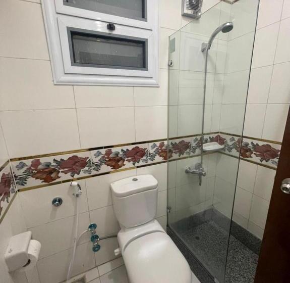 سوییت سوپریور, Dolphin Ras El Bar