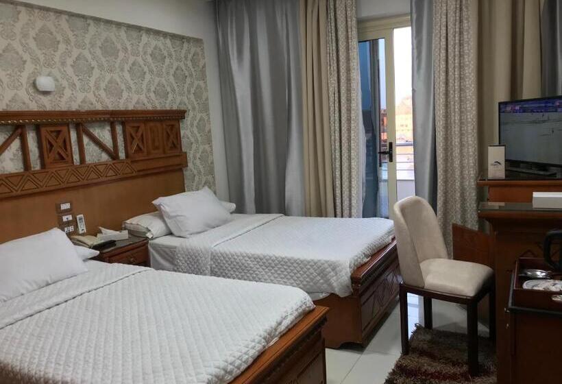 اتاق لوکس با چشم‌انداز شهر, Dolphin  Ras El Bar
