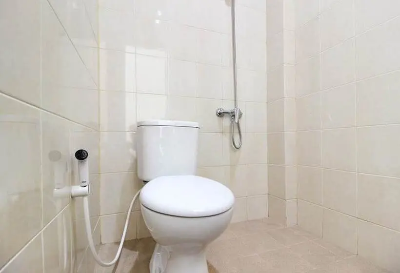 Standard-huone, Reddoorz Near Jogja City Mall 3
