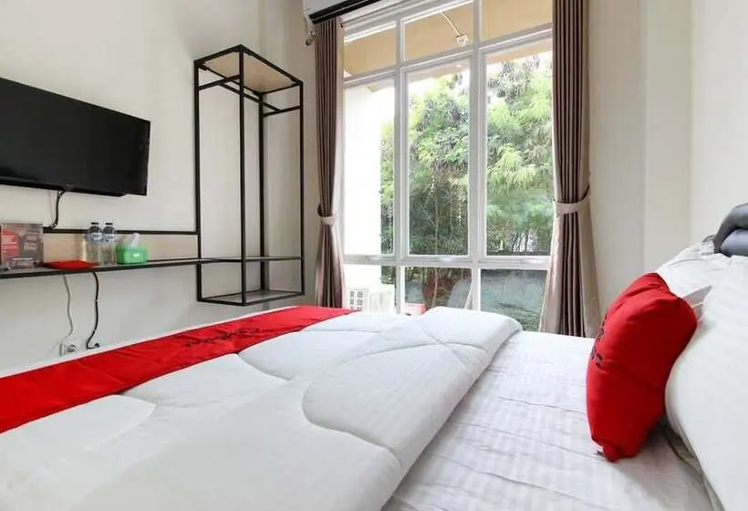 Standard-huone, Reddoorz Near Jogja City Mall 3