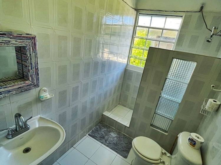 اتاق استاندارد با سرویس بهداشتی مشترک, Villa Eshta