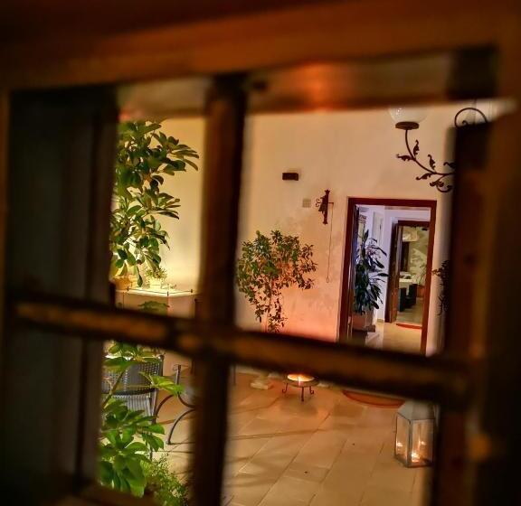 غرفة قياسية ثلاثية, B&b Corti Carmela