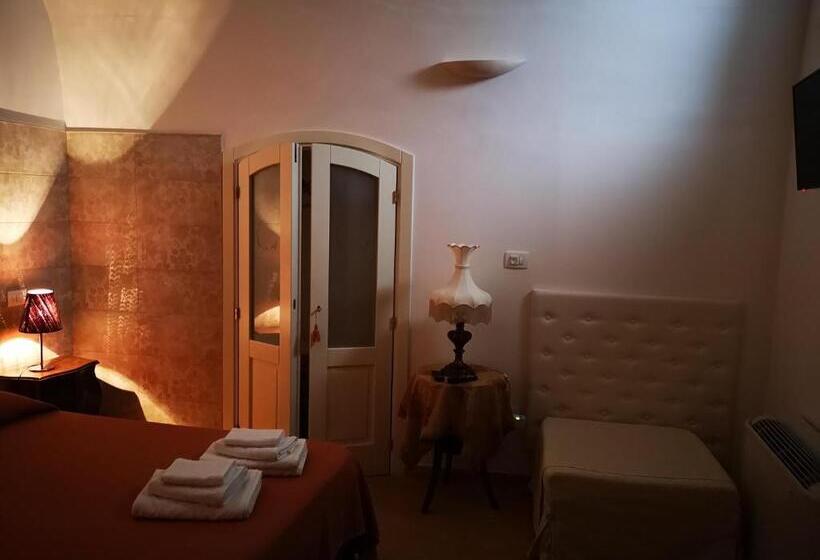 Номер Стандарт Трехместный, B&b Corti Carmela