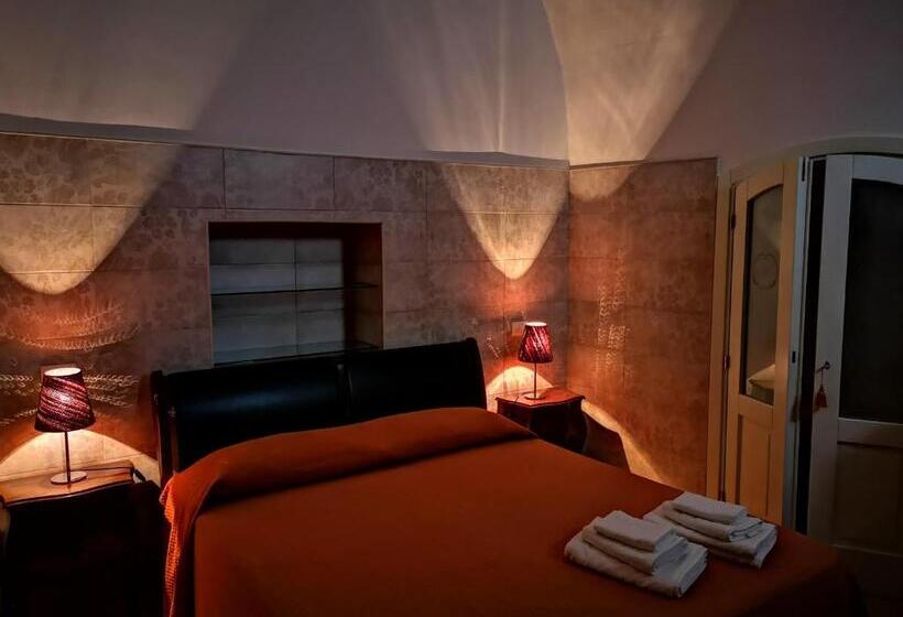 غرفة قياسية ثلاثية, B&b Corti Carmela