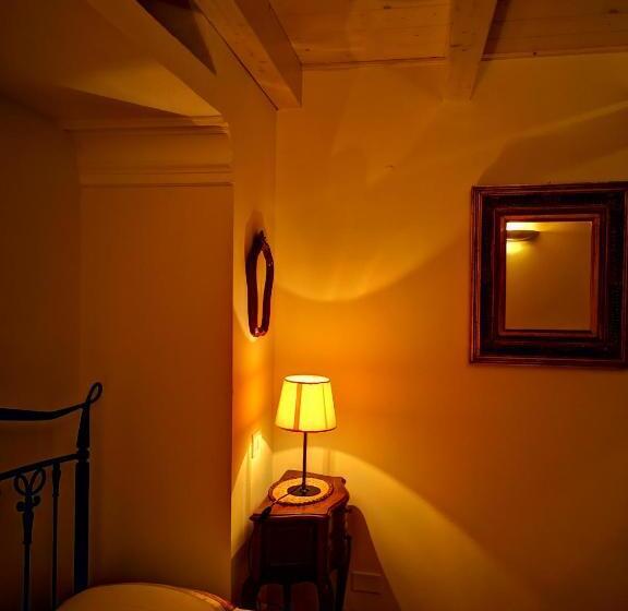 غرفة قياسية رباعية, B&b Corti Carmela