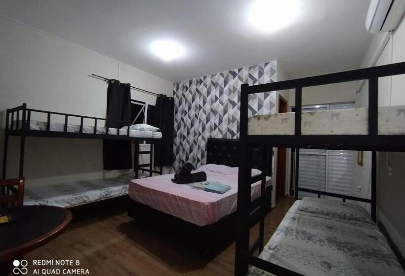 带阳台套房, Hostel Aeroporto