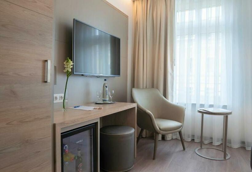 Номер Стандарт Индивидуальный, Atlas Leipzig