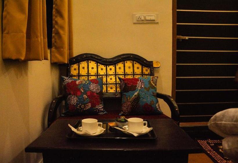 اتاق استاندارد, Vamdev Fort