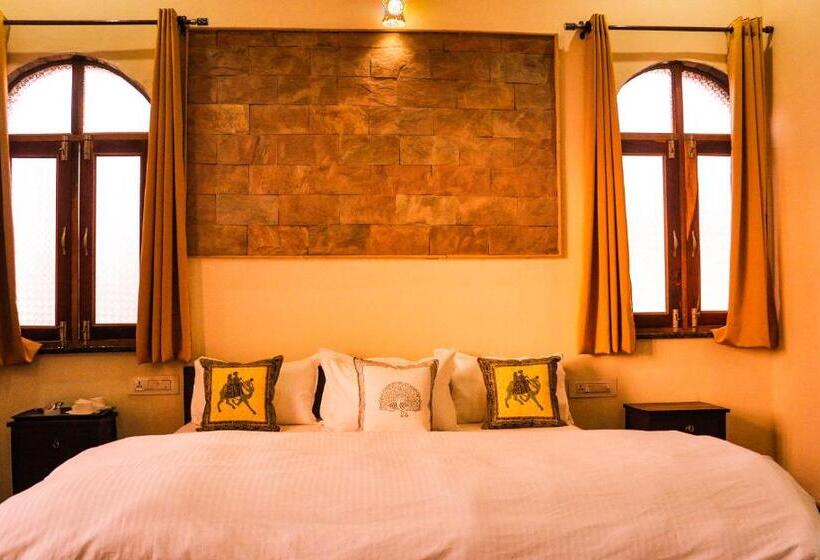 اتاق لوکس, Vamdev Fort