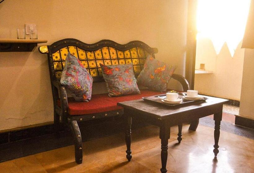 اتاق لوکس, Vamdev Fort