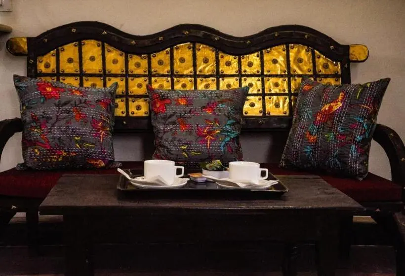 Deluxe Room, Vamdev Fort