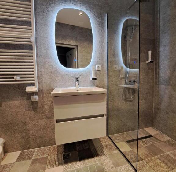 استودیو استاندارد با بالکن, Apartments & Rooms Mostar Story