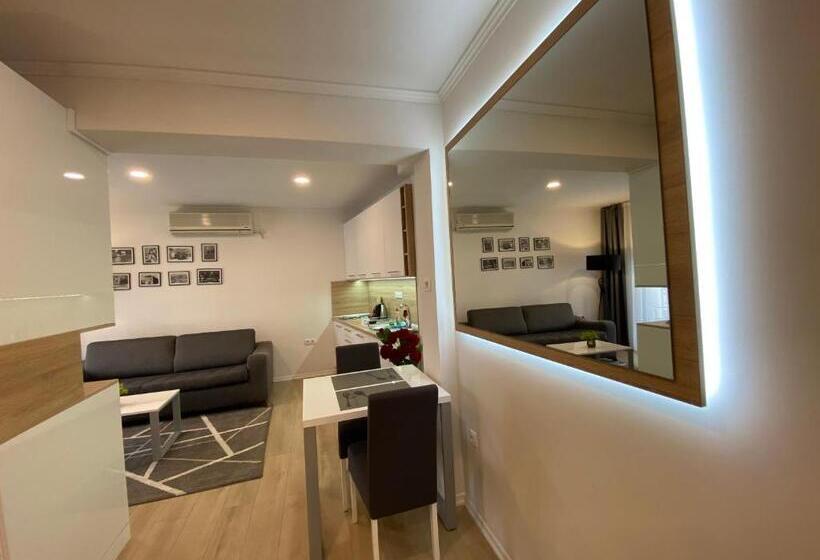 استودیو استاندارد با بالکن, Apartments & Rooms Mostar Story