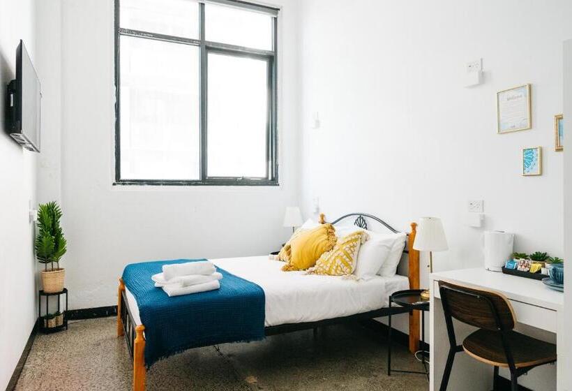 家庭房间共用浴室, The Village Cairns