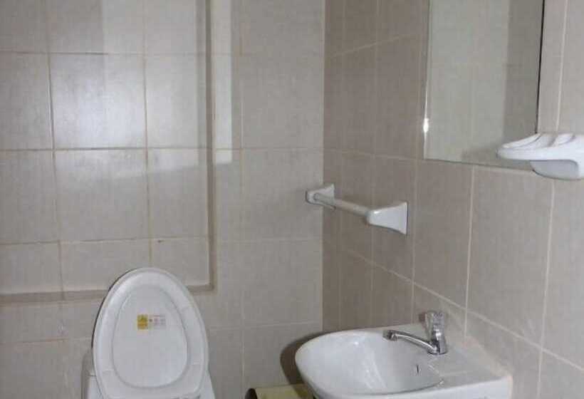 Standardrum, Andean Atoq Hostel