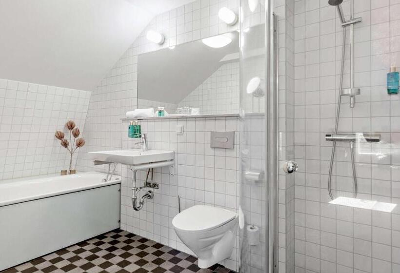 جناح جونيور, Best Western Plus Kalmarsund Hotell