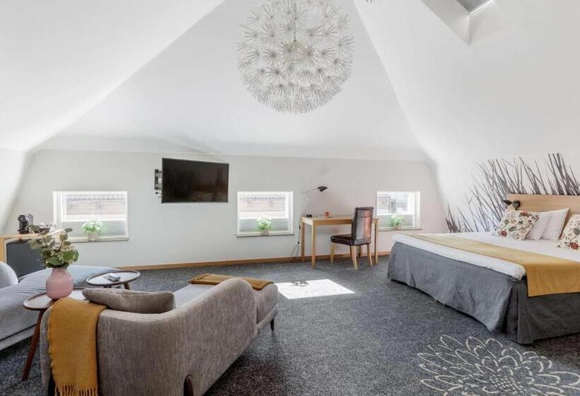 جناح جونيور, Best Western Plus Kalmarsund Hotell