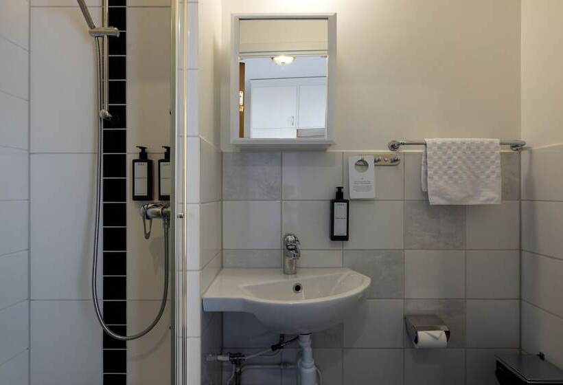 스탠다드 룸, Bishops Arms Mora