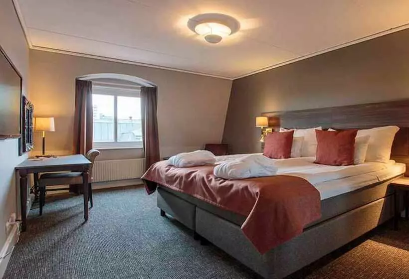 اتاق سوپریور, Clarion Collection Hotel Uman