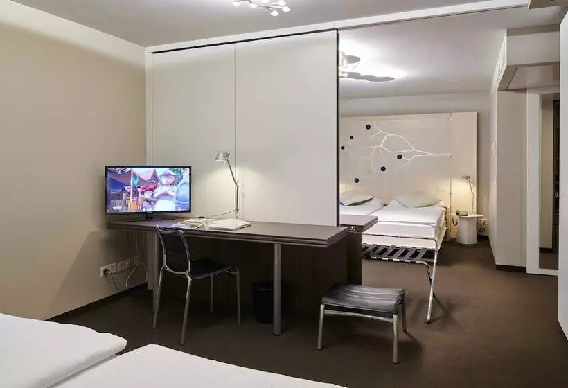 Quarto Familiar, Continental Park