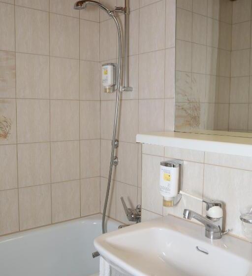 スーペリアールーム, Crystal Interlaken