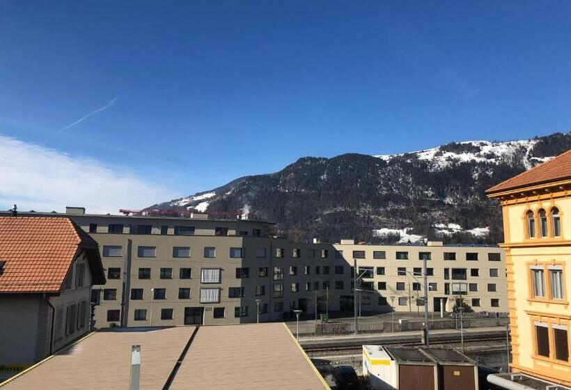 スタンダードトリプルルーム, Crystal Interlaken