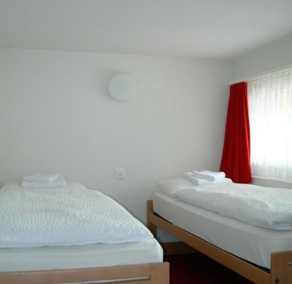 デラックスの4人部屋, Crystal Interlaken