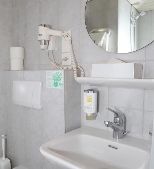 スタンダードシングルルーム, Crystal Interlaken