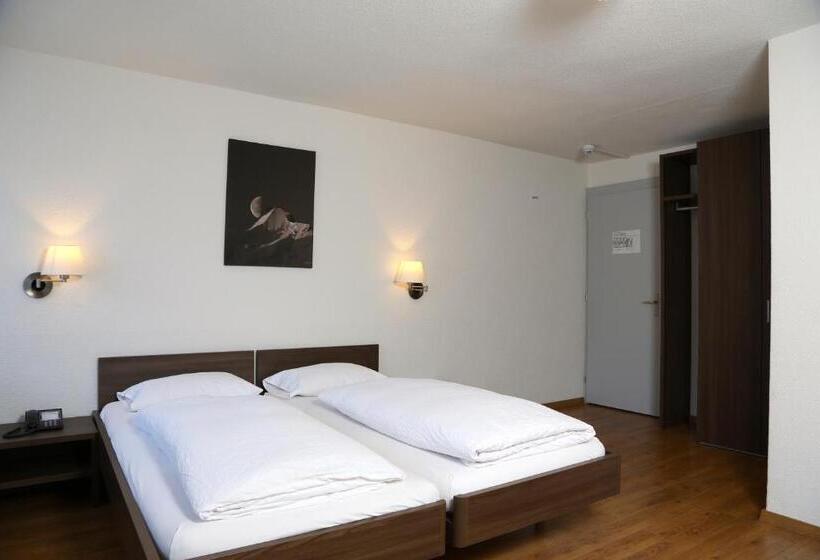 スーペリアールーム, Crystal Interlaken