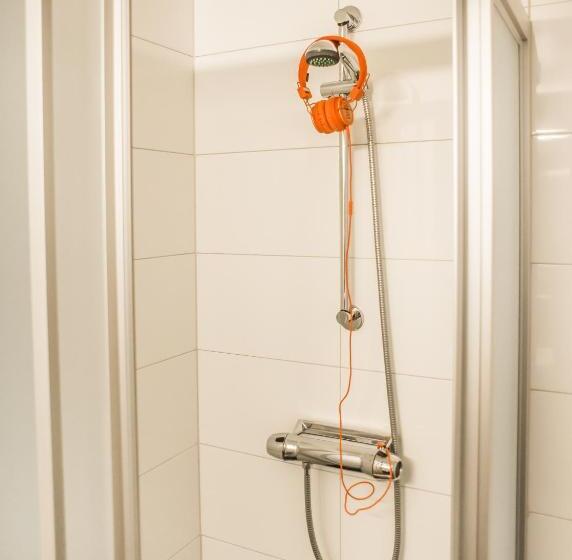 חדר משפחתי, L Hulingen