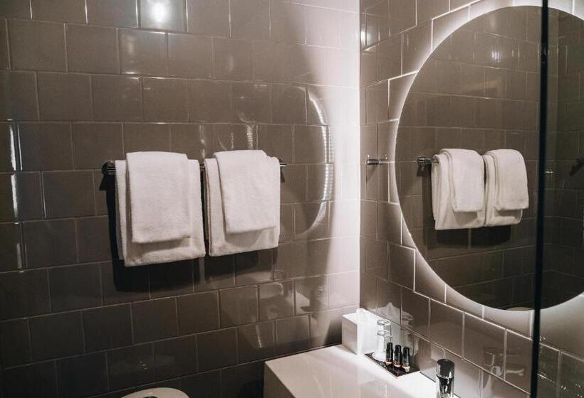 スタンダードルーム, L Sodra Berget