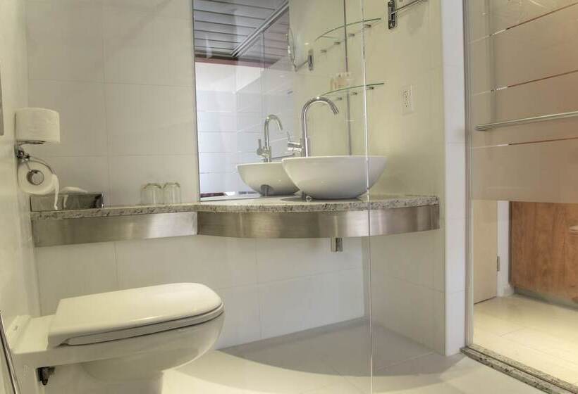 اتاق استاندارد, Torarica Resort