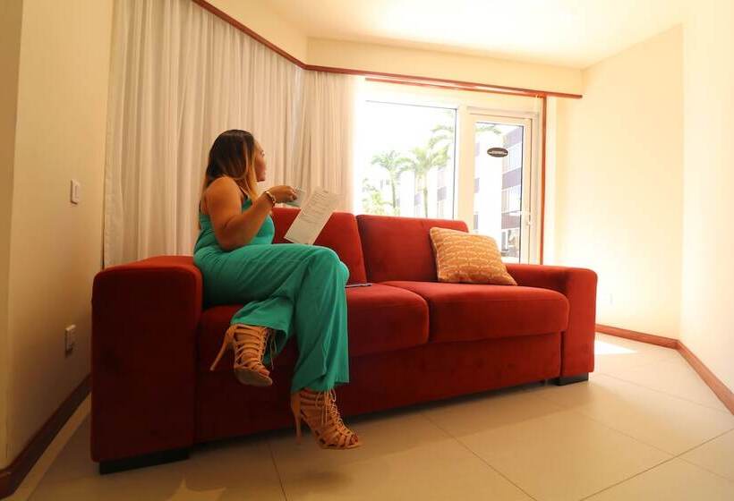 اتاق اجرایی, Torarica Resort