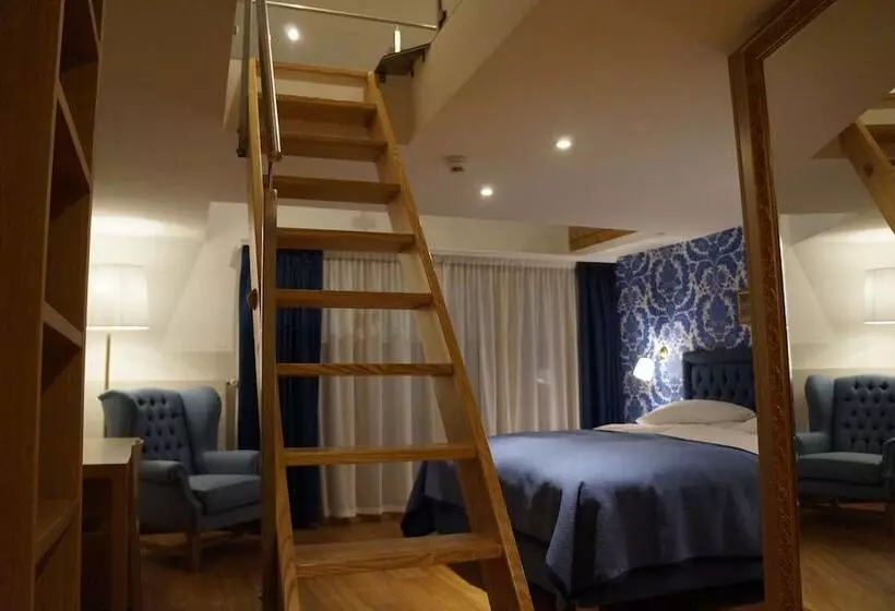 اتاق خانوادگی, Walliserhof Zermatt
