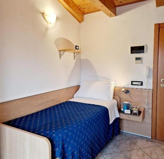 اتاق استاندارد یک نفره, Orchidea