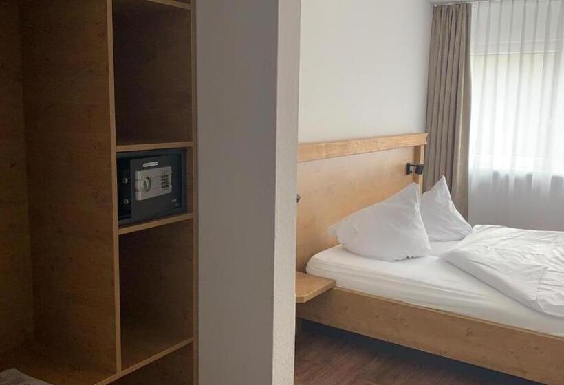 Четырехместный Номер Deluxe, Forsthof