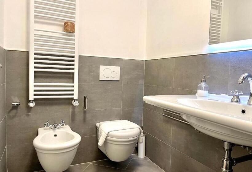 اتاق لوکس, Canto Dei Servi