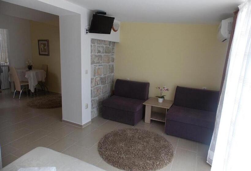 Standaard Studio met Balkon, Rooms Valentino