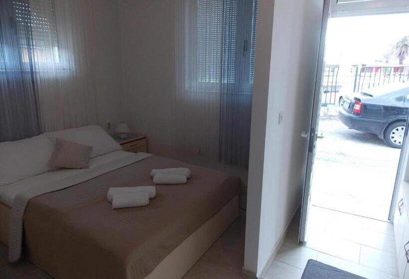 StandaardKamer, Rooms Valentino