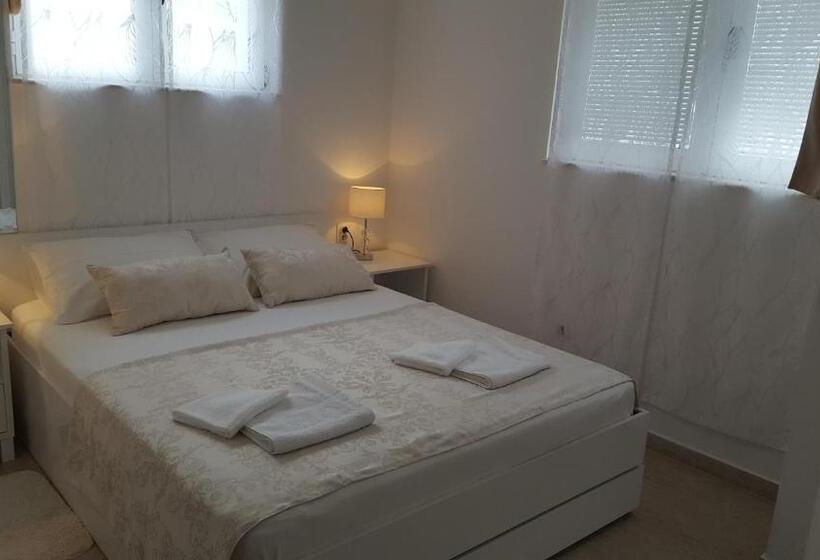 StandaardKamer, Rooms Valentino