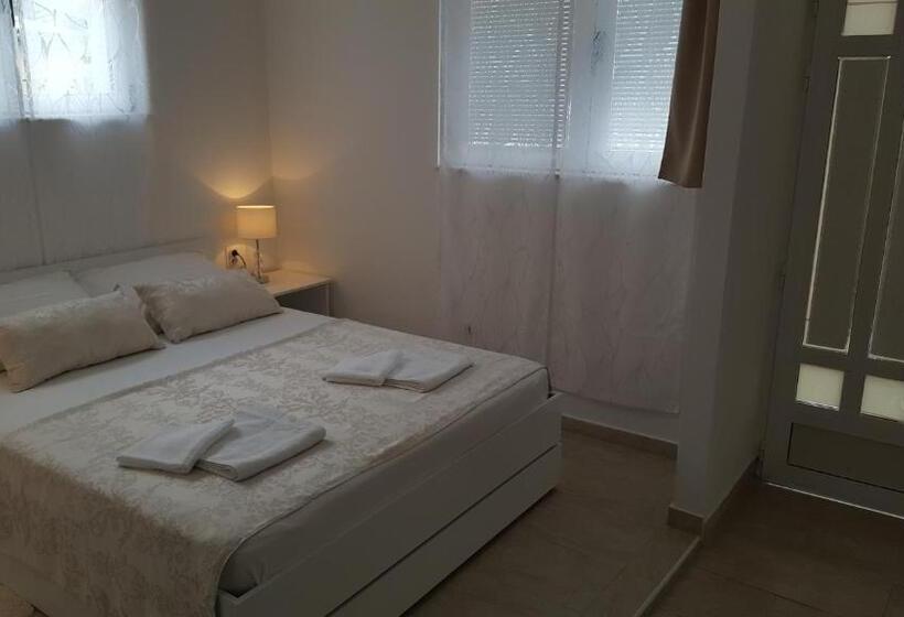 StandaardKamer, Rooms Valentino