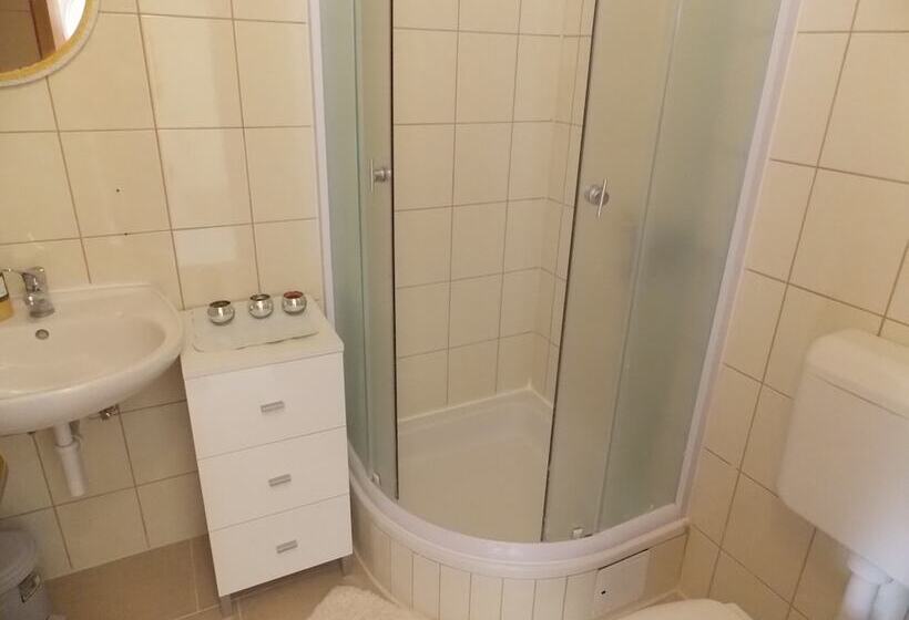 Standaard Studio met Balkon, Rooms Valentino